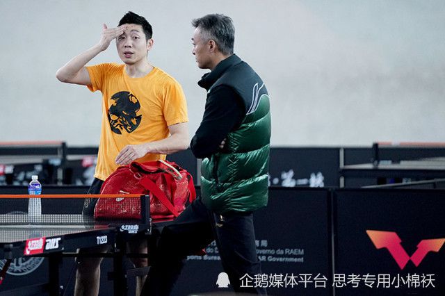 这三个镜头是在布洛克早上醒来之后出现，当他杀人之后恢复神智又再次出现。